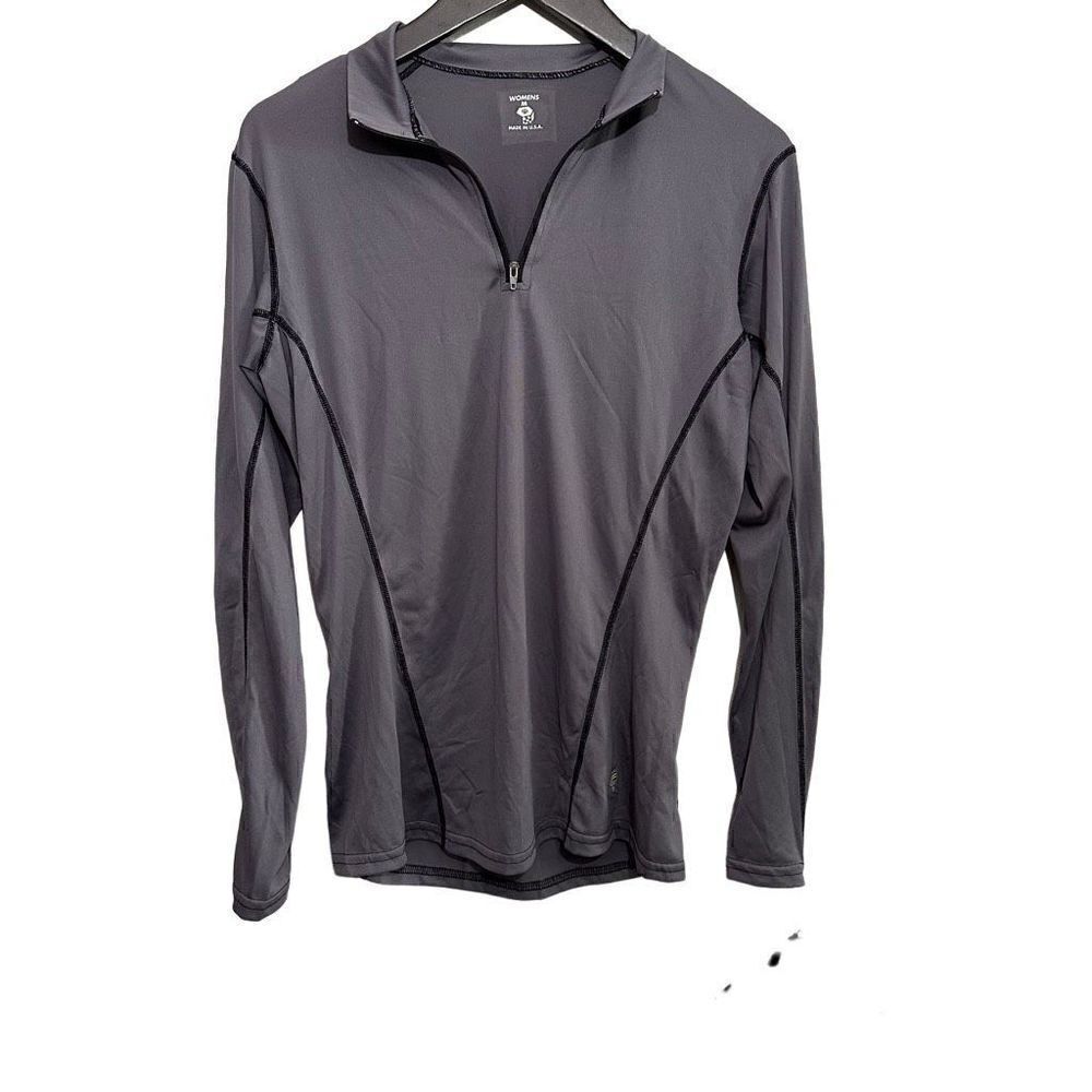 NWT Mountain Hardware lightweight quarter zip size M